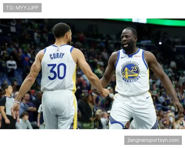 格林内线防守+挡拆组织提升球队效率明显优于克莱