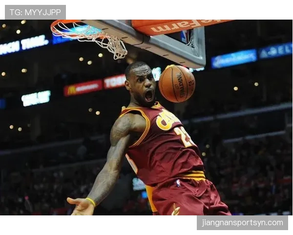 佩顿·普里查德无球跑动创造投篮机会提升关键时刻得分效率