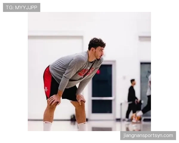 申京挡拆拉开空间提升进攻多样性，明显优于同队内线球员