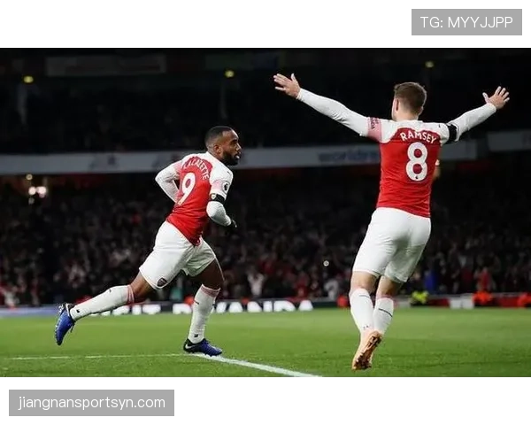 克洛普临场调整主导强强对话，高位逼抢撕开对手防线